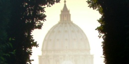 La Basilique Saint Pierre depuis l'Aventin. La visite du Vatican, de la Chapelle Sixtine et de la Basilique Saint Pierre la grandeur de la Rome chrétienne 