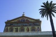Saint Paul hors les Murs: façade